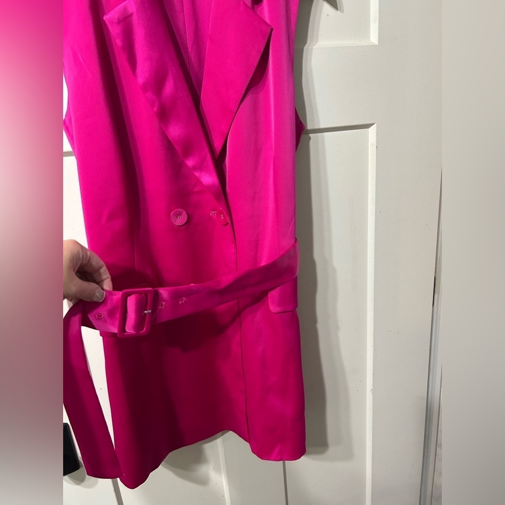 House of Harlow 1960 Randa Blazer Bright pink Satin Button sleeveless belted - Picture 3 of 7